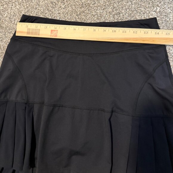 Tonic Active Pleated Tennis Skirt – Black (Size M) | Made in Canada! - Picture 3 of 6